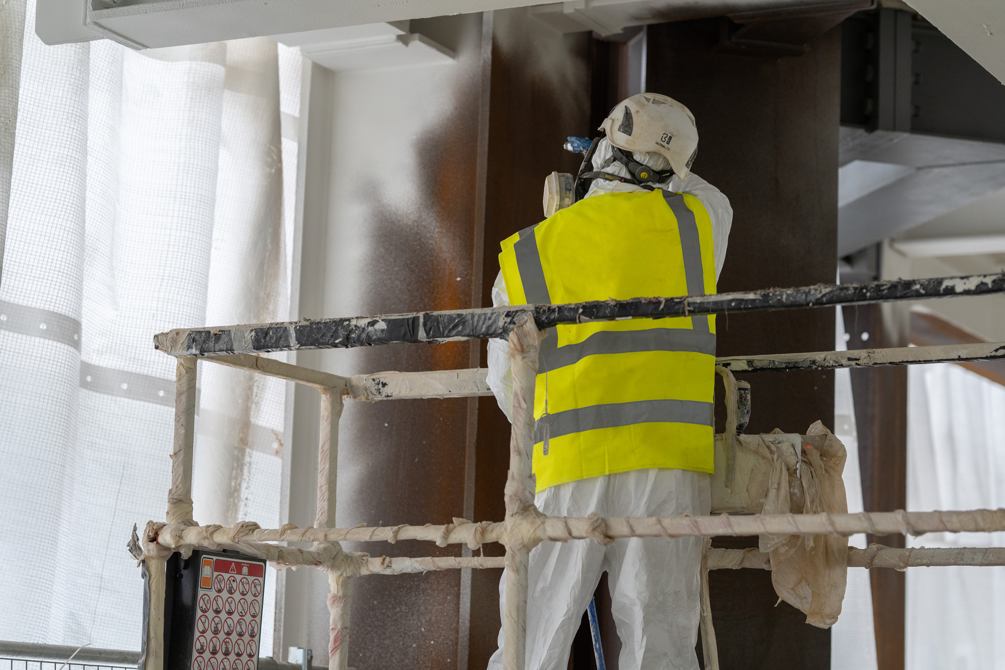 Important regulations for intumescent paint in steel buildings